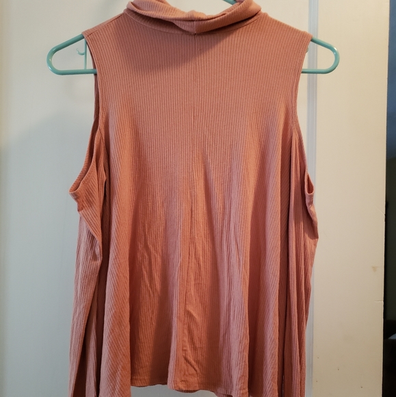 Top - Picture 3 of 5